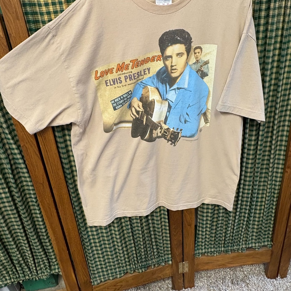 Elvis Presley Voted vintage Graphic Tan T-Shirt